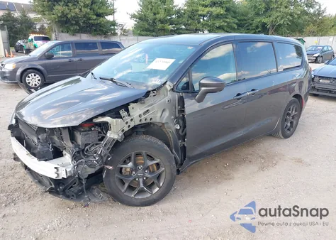 2019 Chrysler Pacifica Touring Plus из США, поврежденный, VIN 2C4RC1FG6KR548702